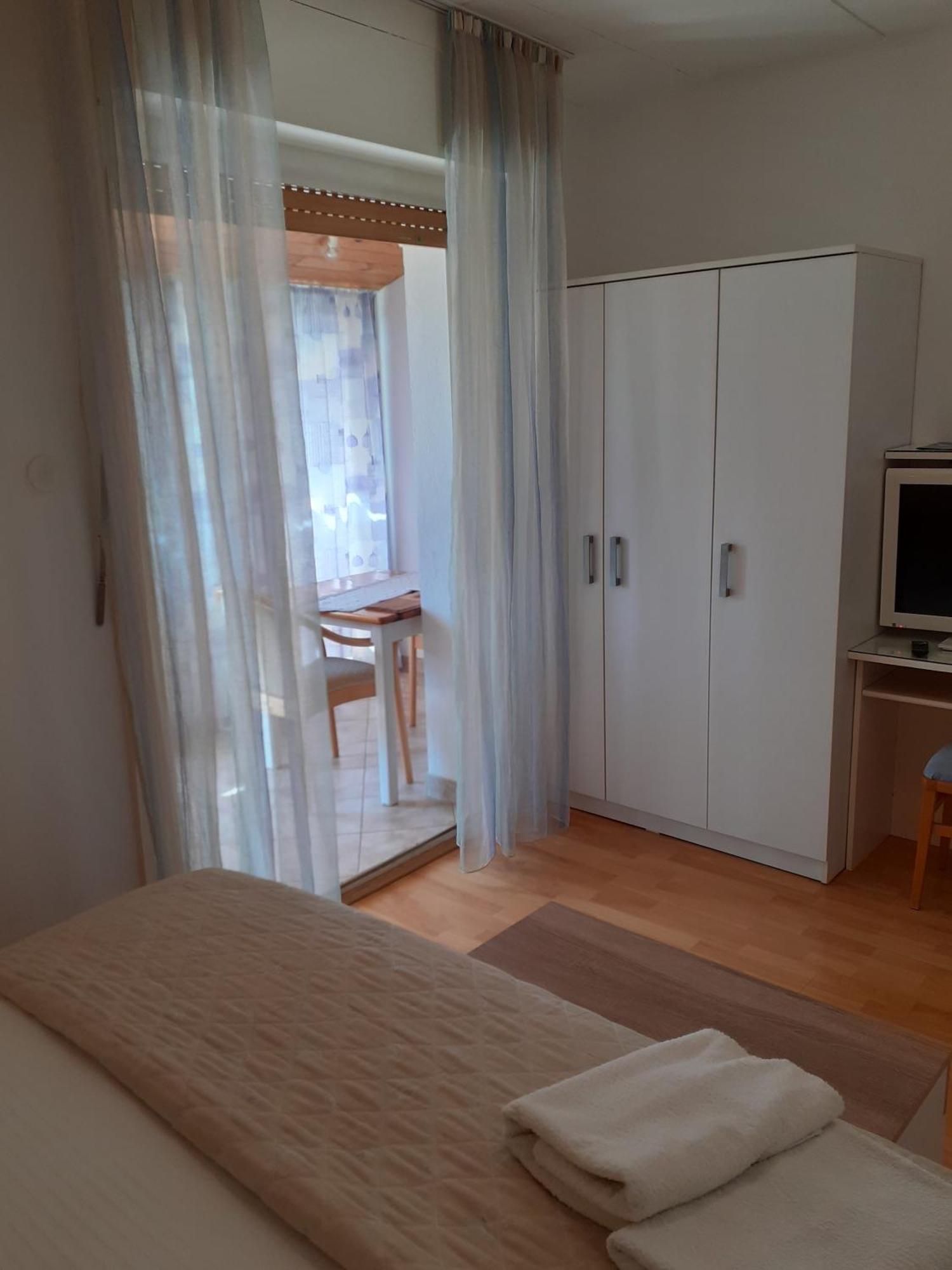 Guesthouse Apartment Bozica Bol Exterior foto