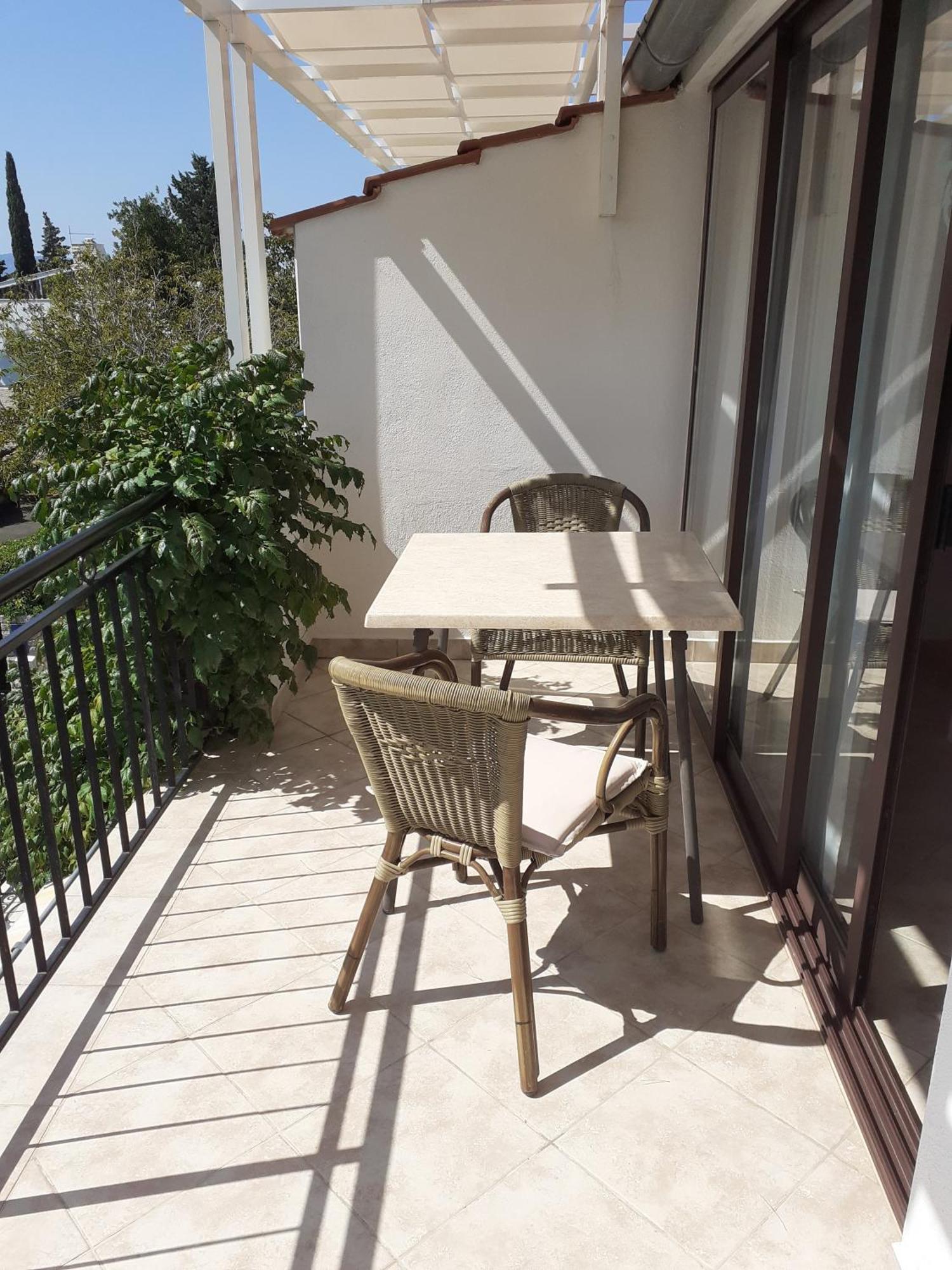Guesthouse Apartment Bozica Bol Exterior foto