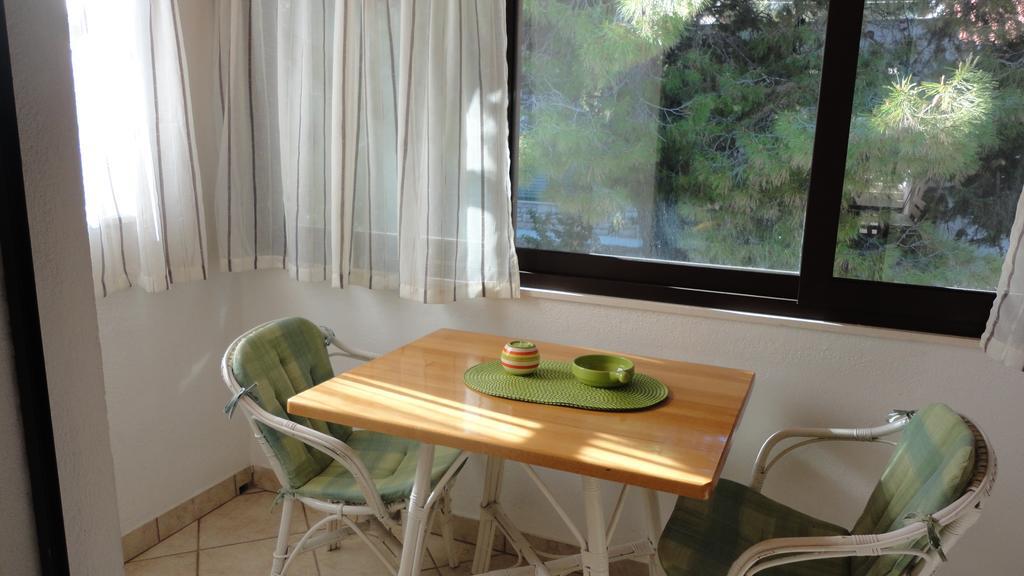 Guesthouse Apartment Bozica Bol Exterior foto